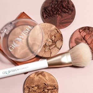 NIB✔️ Huda Beauty - GloWish Soft Radiance Bronzing Powder